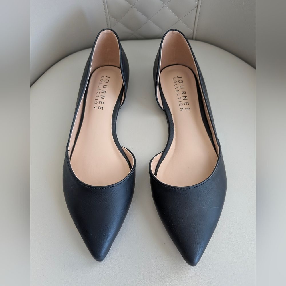 Journee Collection Black Women's Flats Size 7.5